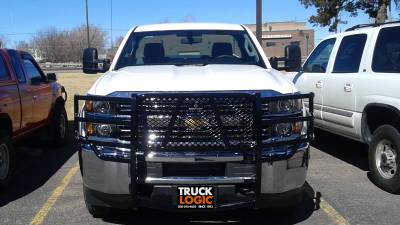 Ranch Hand Legend Grille Guard on a Chevy Silverado