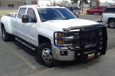 A Ranch Hand Grill Guard on a Chevrolet HD